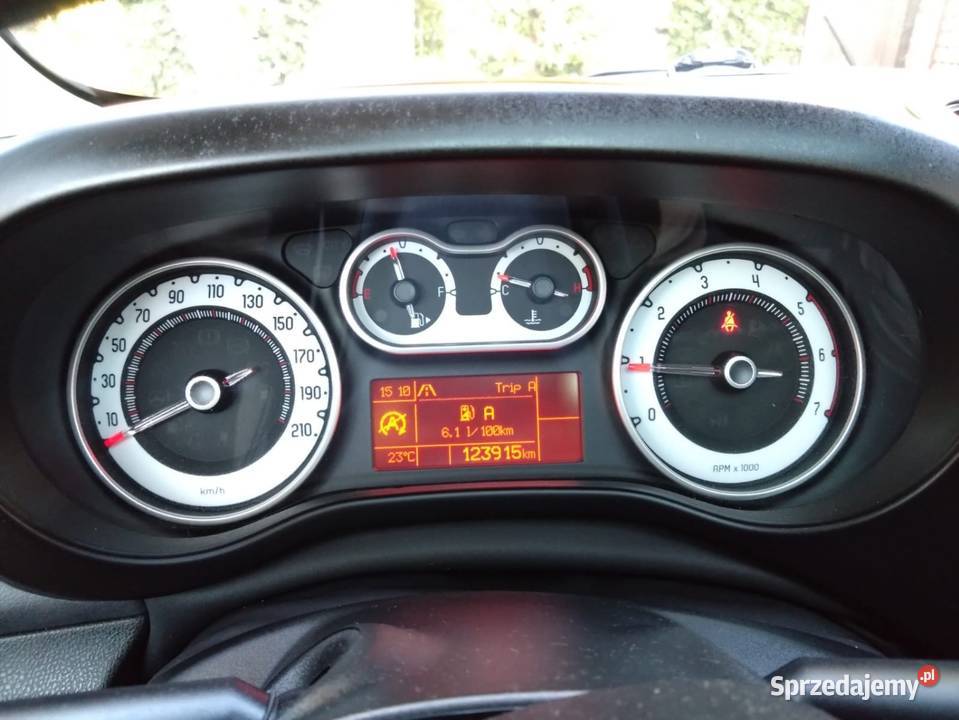 Fiat 500L 123 16 Multijet 105 Klimatronic 500 małopolskie Nieznanowice