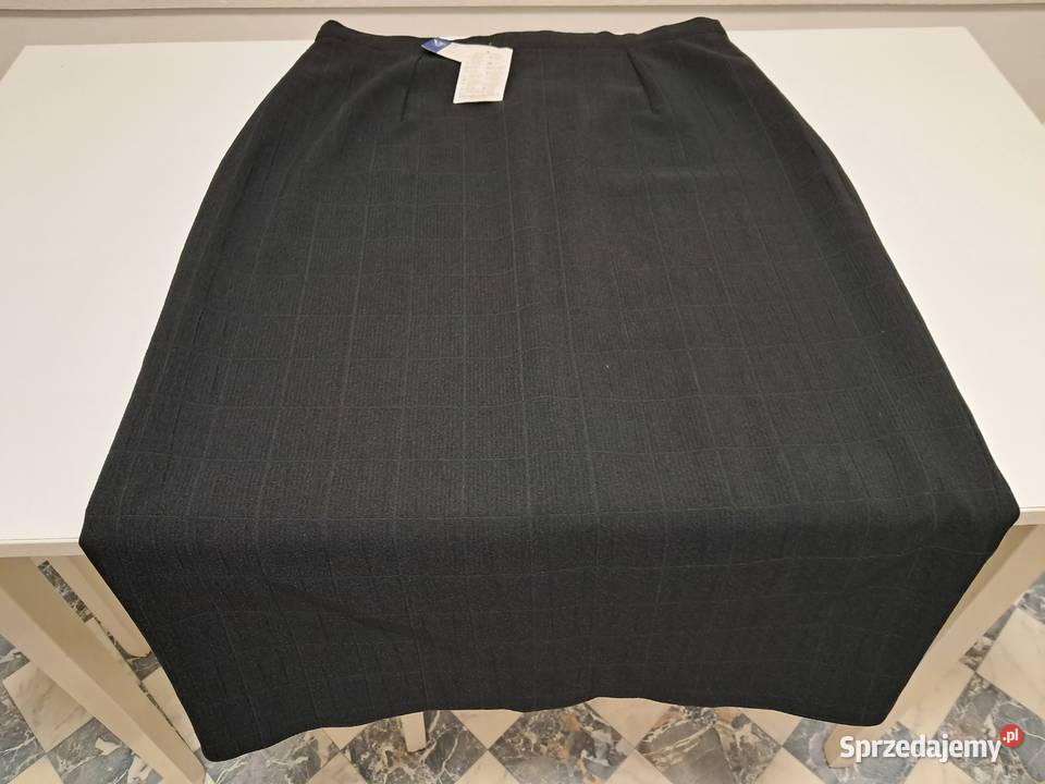 Żakiet ze spódnicą ciemnogranatowy 46 do małopolskie Kraków