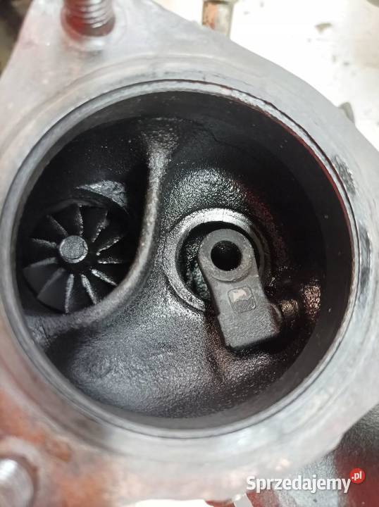TURBOSPRĘŻARKA 058145703J 18 20V TURBO VW Passat