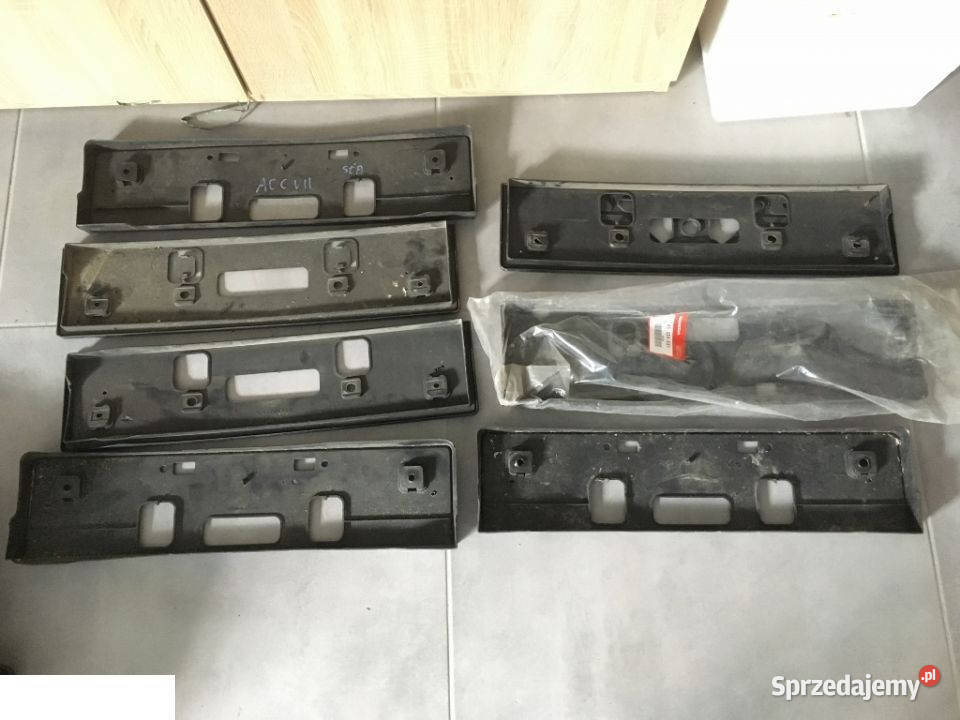 HONDA ACCORD VII 2005 RAMKA POD TABLICE osobowe