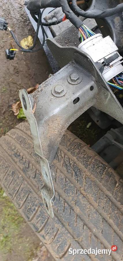 VW POLO 6r mocowanie błotnika przód prawe lewe osobowe