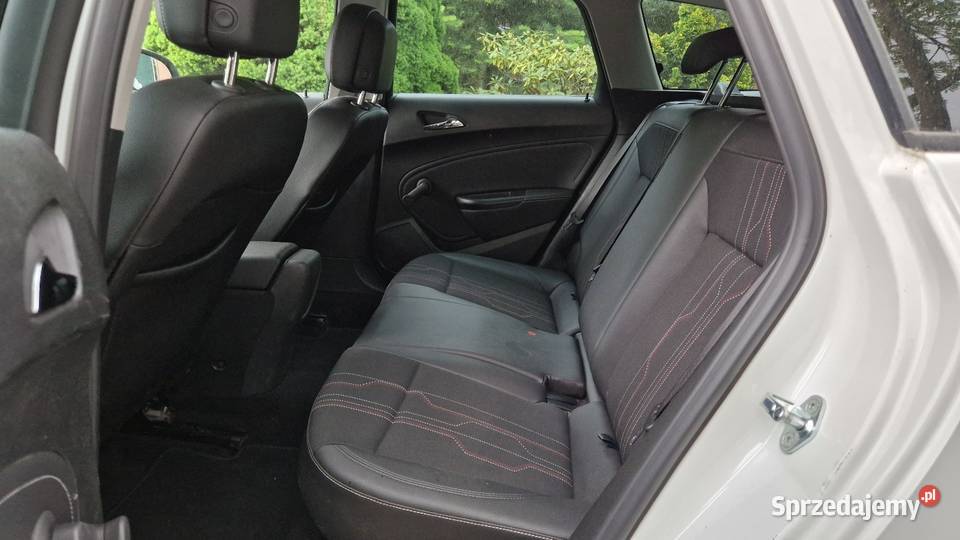 OPEL ASTRA 17cdti 110 lift odpinany hak wielofunkcyjna kierownica Bydgoszcz