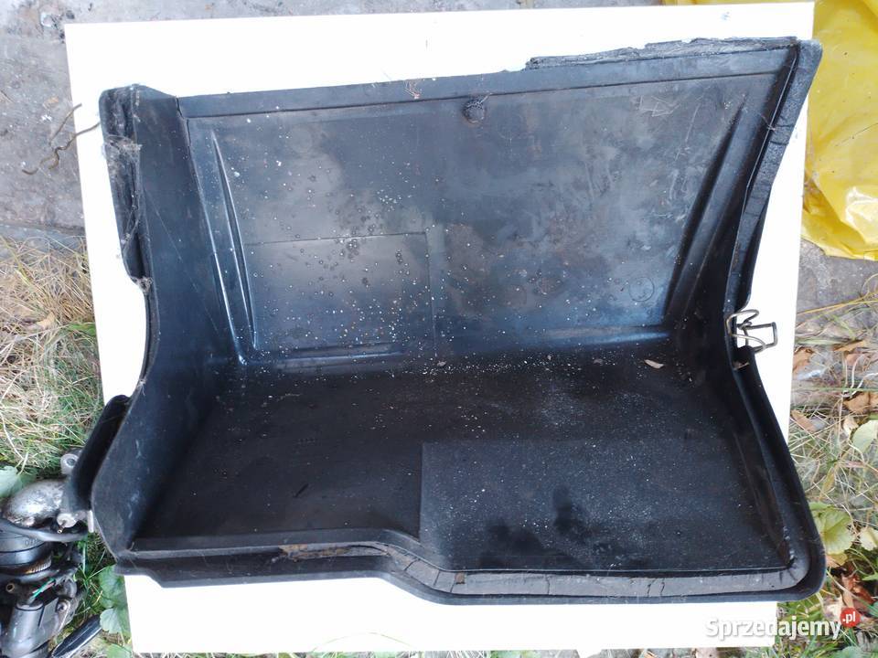 Obudowa akumulatora Audi 80 b3 16 TD małopolskie Libiąż
