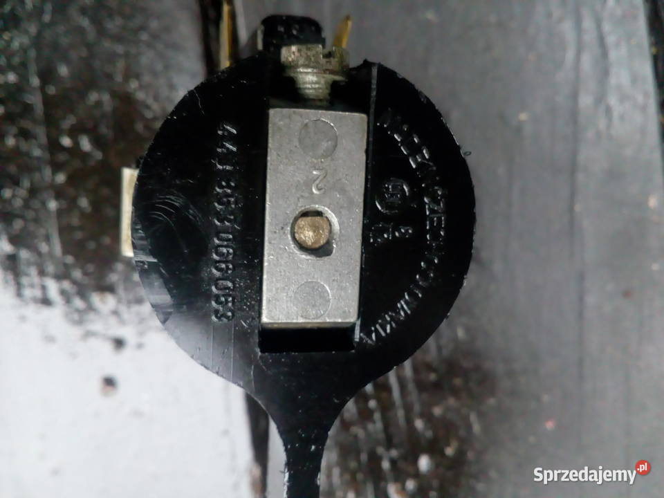 Przełącznik kierunkowskazów i świateł Skoda wyposażenie elektryczne Strzelin