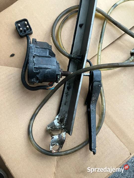 Mercedesa W124 oryginalny używany zestaw Spryskiwacze reflektorów lubelskie Kraśnik