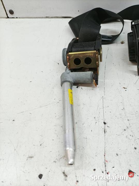 PAS BEZPIECZEŃSTWA PRAWY LEWY TYŁ KANAPY ZAPINKA świętokrzyskie