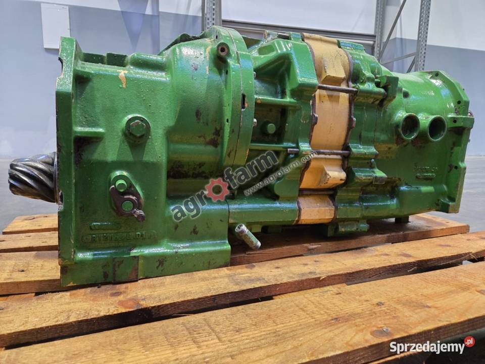 Skrzynia biegów Powershift John Deere 7800 Byków