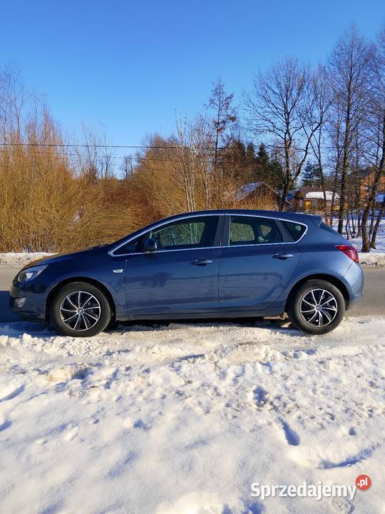 Opel Astra J 2010r 17cdti 125 nieuszkodzony Łańcut