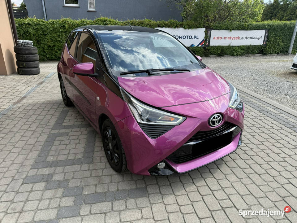Toyota Aygo 10 72 Klima Kamera CarPlay II 2014 Rok produkcji 2019 Aygo śląskie Orzech