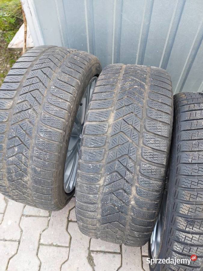 Opony zimowe Pirelli Sottozero 3 24540 R18 97v Mszana Dolna