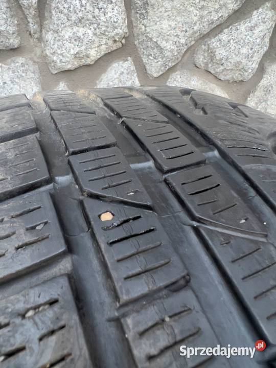 Komplet Pirelli Sottozero 22550 R17 felgi