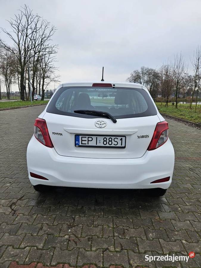 Toyota Yaris III 2013 r 10 69 VVTi LPG wersja poduszka powietrzna Moszczenica