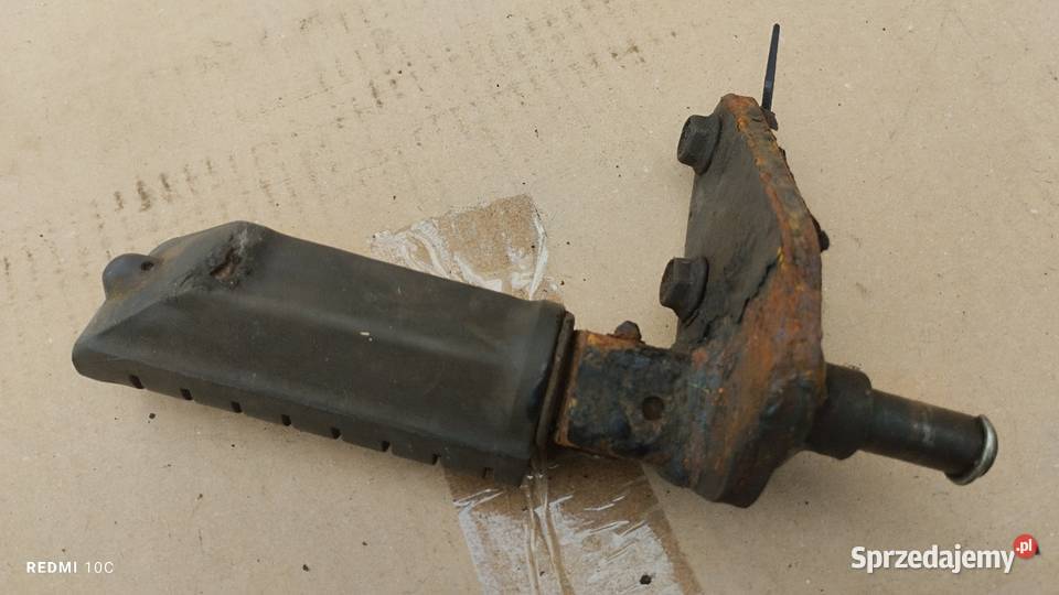 Suzuki gz 125 podnozek lewy łódzkie Tomaszów Mazowiecki