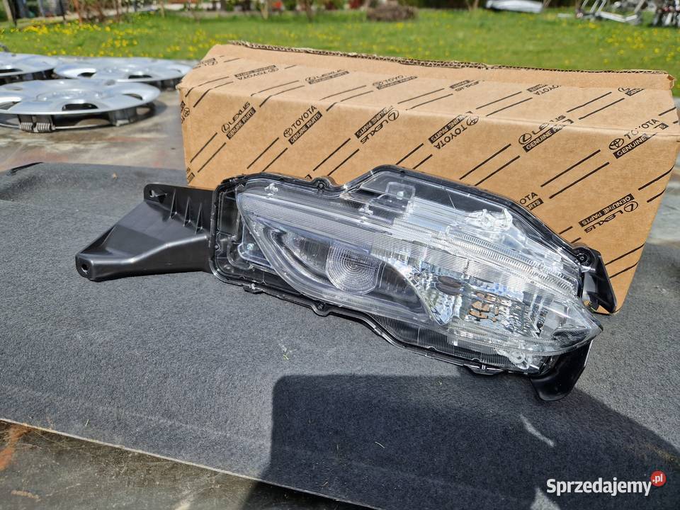 Toyota Yaris Cross Halogen DRL NOWY ORYGINAŁ podkarpackie