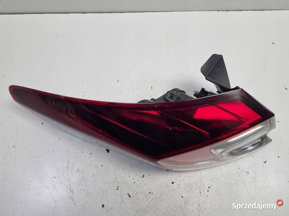 Renault Megane III kombi TYLNIA TYLNA LAMPA LEWA osobowe