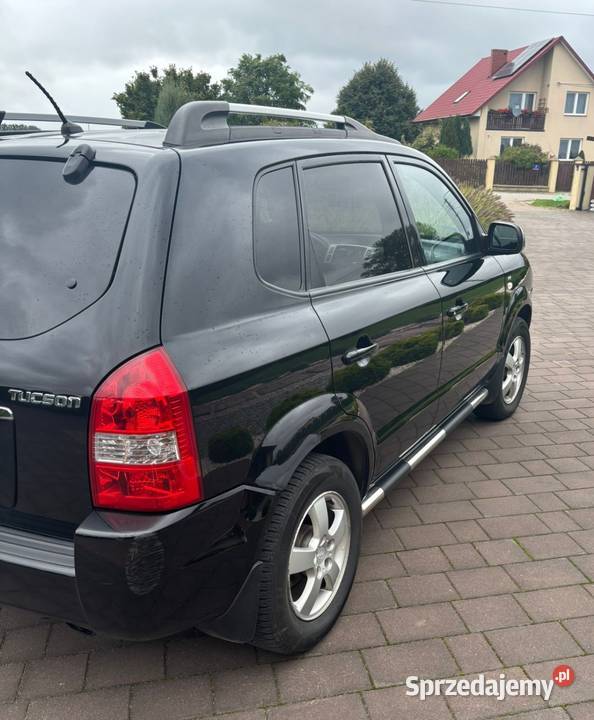 Hyundai Tucson 20 benzynagaz 2008 R czarny mazowieckie Wierzbica-Kolonia