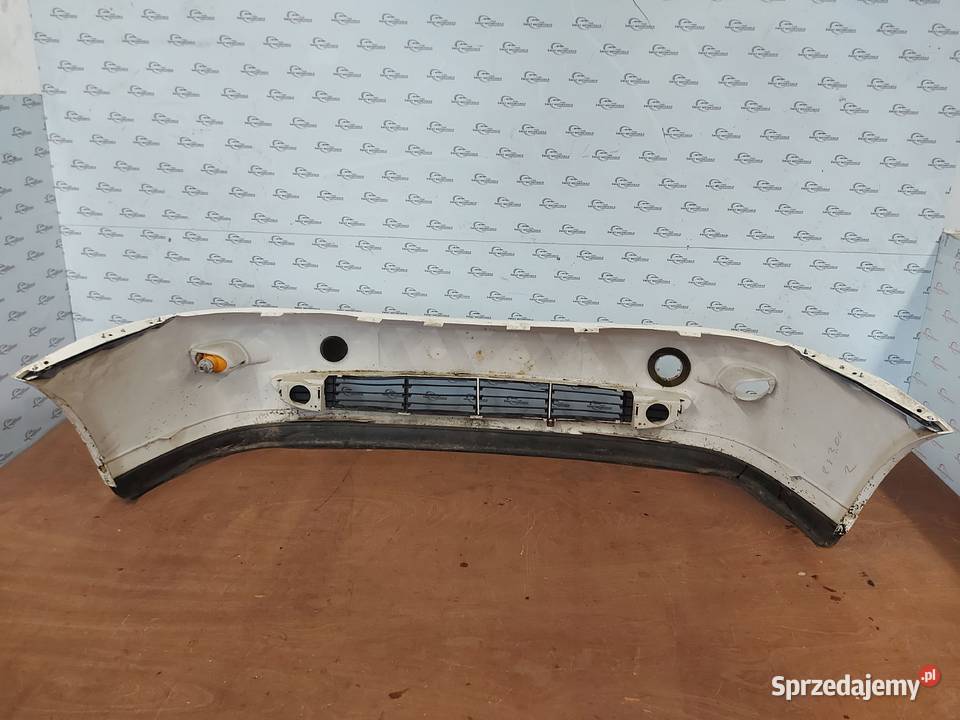FORD FOCUS MK1 I zderzak przód 98AB17757HCW Kielce