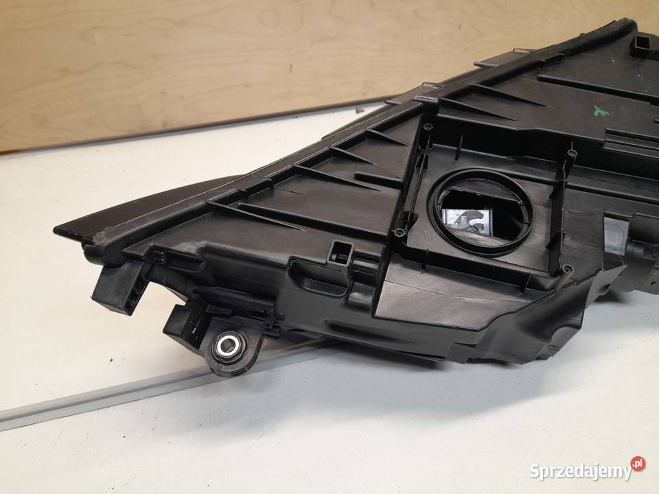 LAMPA LEWY PRZÓD SKODA OCTAVIA III LIFT sprzedam