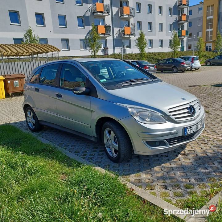 Mercedes B 245