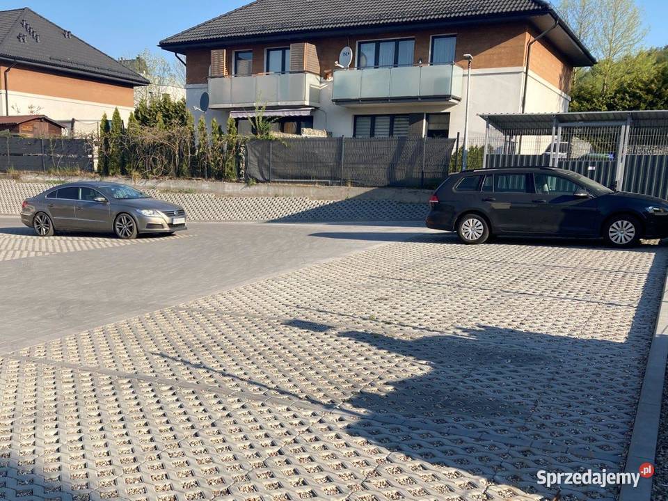 Miejsce postojowe do wynajęcia na nowym osiedlu Reda