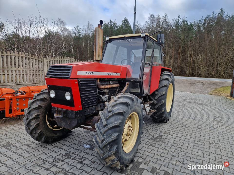 Wróć Strona głównaRolnictwoCiągnikiCiągniki Laskowiec