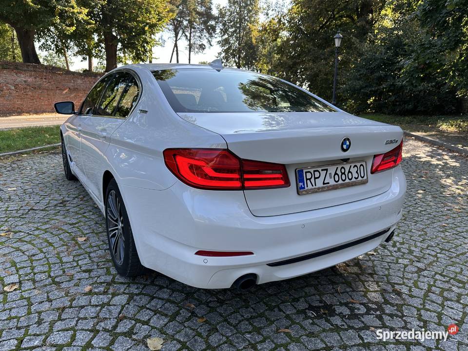 BMW G30 530e plugin hybrid xdrive sportline stan Sieniawa