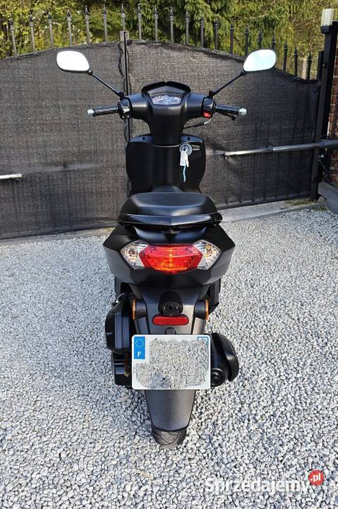 Skuter Peugeot Kisbee 50cc 2018r 4500 wtrysk LED łódzkie