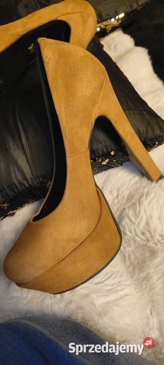 KURT GEIGER damskie buty szpilki zamsz brazowe podkarpackie Nowa Dęba