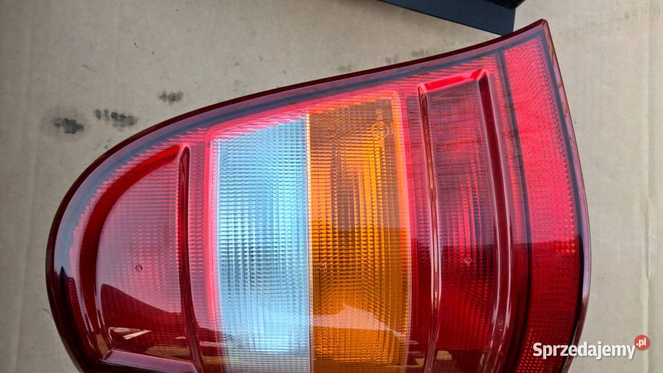 Lampy tylne prawa lewa Mercedes aklasa w168