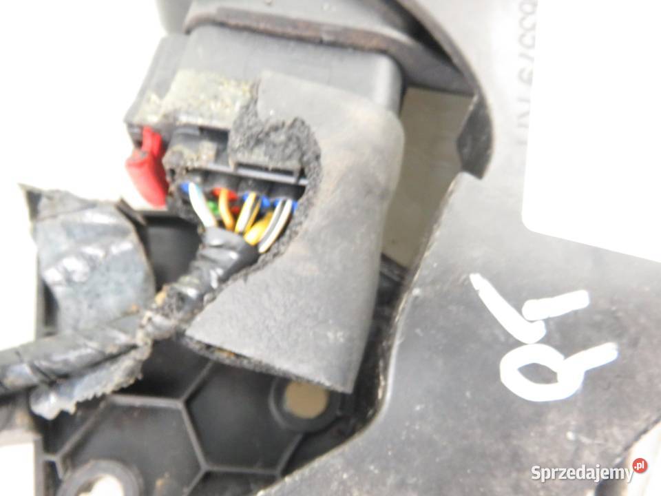 ZAMEK PRAWY TYLNY VOLVO V50 10 PIN