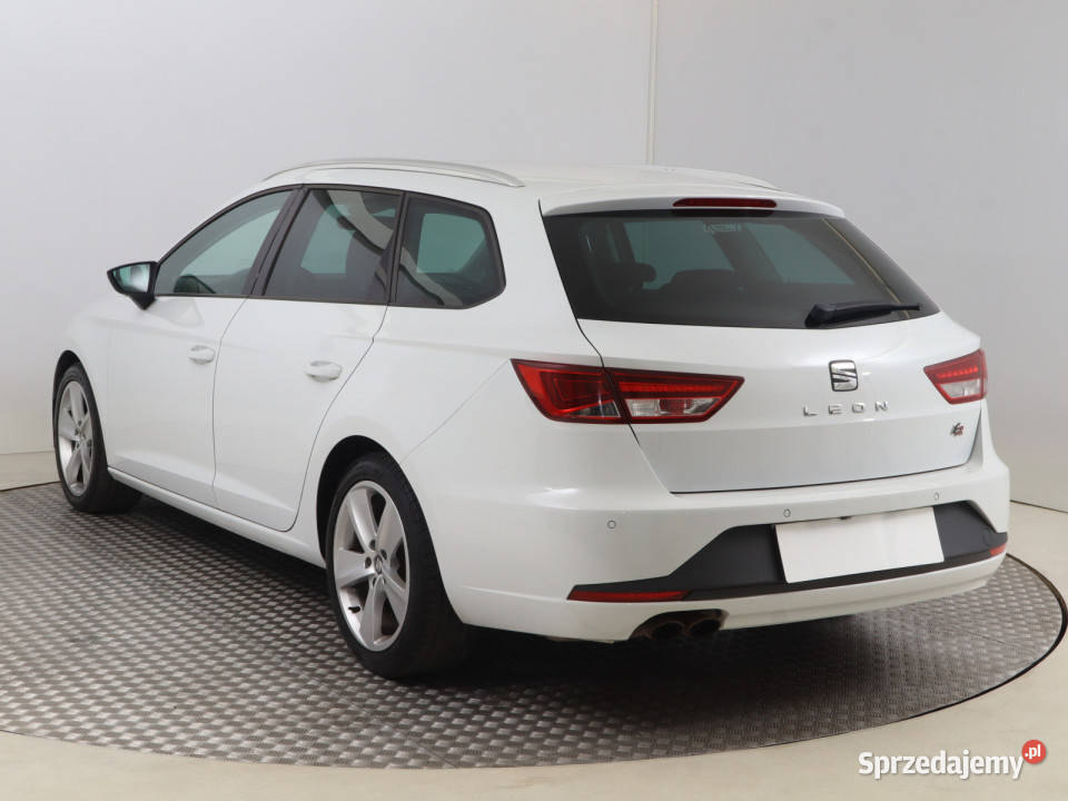 Seat Leon 18 TSI radio dolnośląskie Bielany Wrocławskie