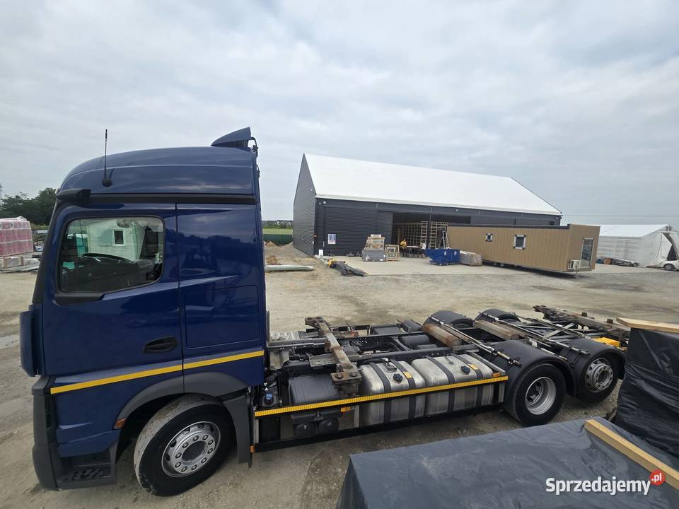 Zabudowa BDF Mercedes Actros Komorniki