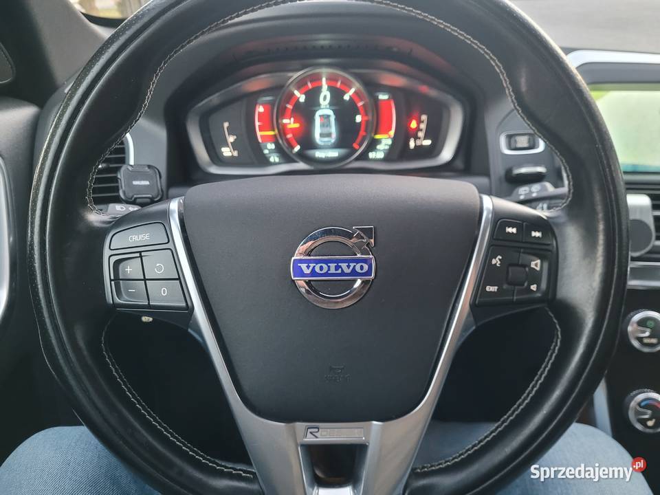 Volvo xc60 niski przebieg diesel Swaryszów