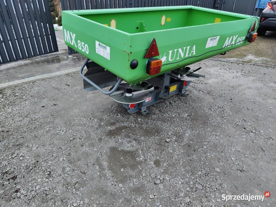 Rozsiewacz nawozów dwutarczowy Unia MX 850 łódzkie Brzeziny