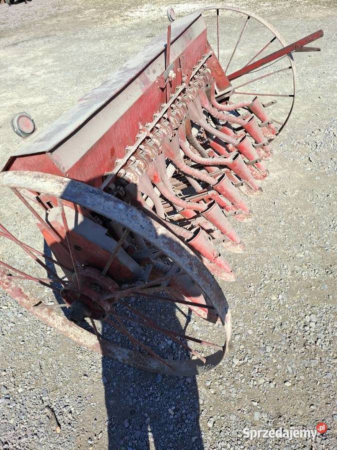 Siewnik 1513 świętokrzyskie Nowa Słupia