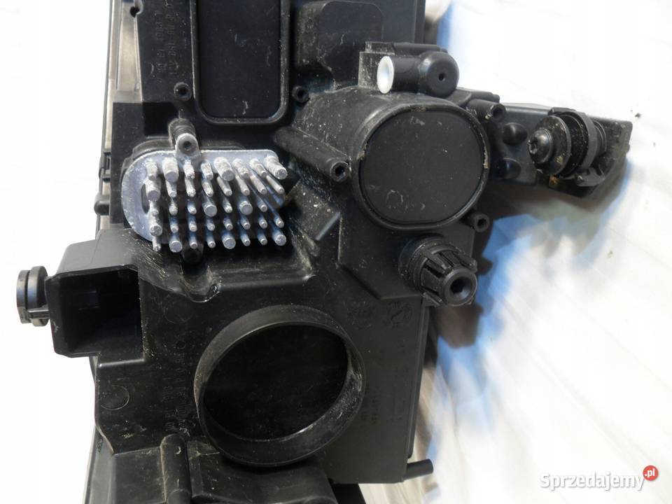 Volkswagen Tiguan II Lift reflektor lewy przedni Nowy Tomyśl sprzedam