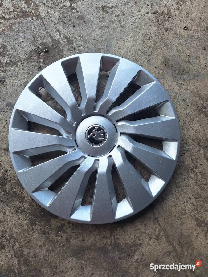 Kołpaki SKODA OE 16x65j kompletsztuka Sobienie-Jeziory sprzedam