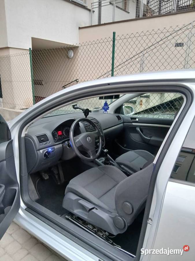Na sprzedaż zadbany volkswagen Golf V Łomża