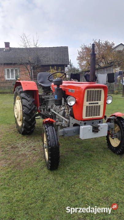 Ciągnik ursus C330 nieuszkodzony