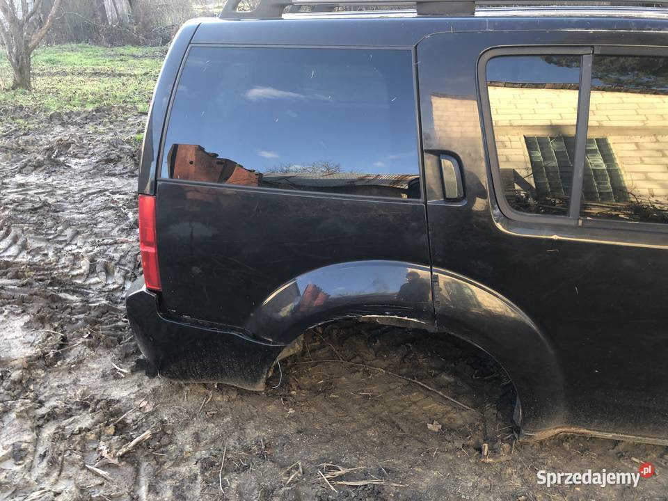NISSAN PATHFINDER R51 NAVARA D40 częsci cwiartka sprzedam