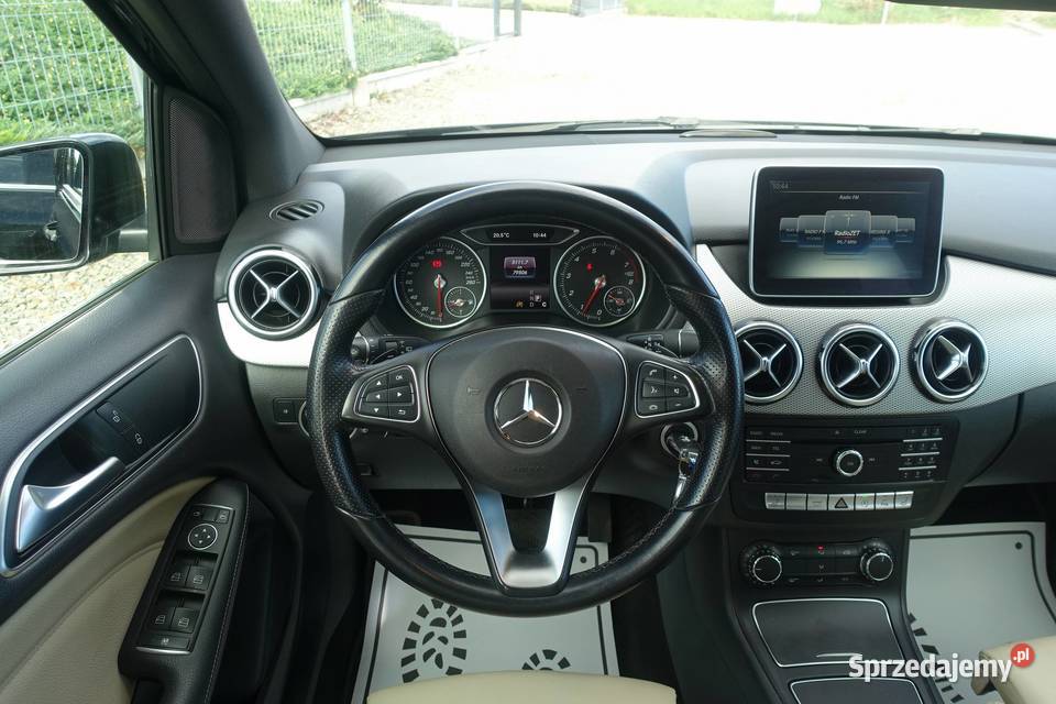 Mercedes B180 122 LIFT Automat Skóra LED Salon czarny Buczkowice sprzedam