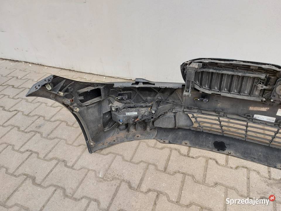 BMW G21 G20 Kombi 330e zderzak przód przedni