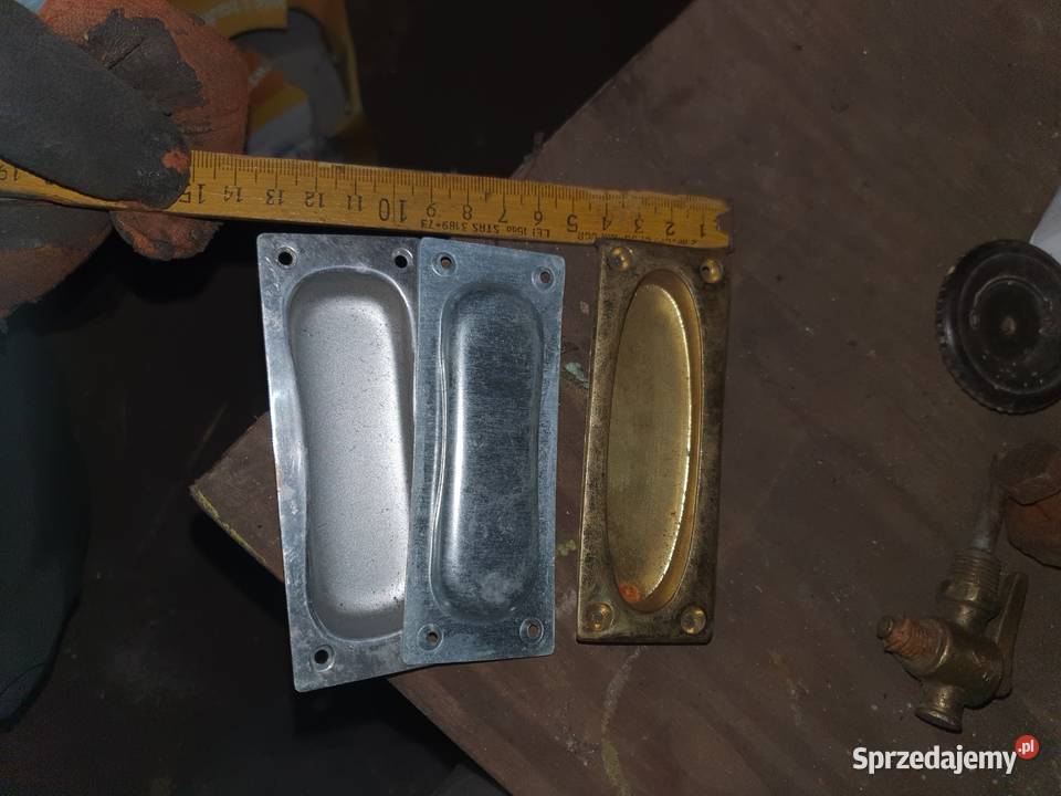 Stalowe wpuszczane uchwyty meblowe szuflady Warszawa