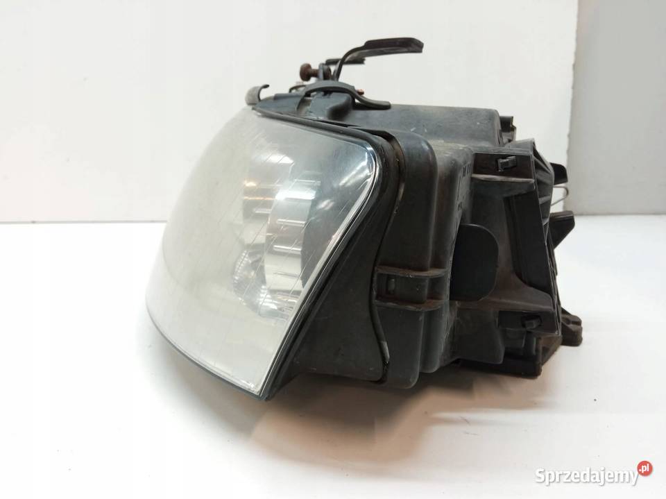 LAMPA PRZÓD LEWA EU 088048 Audi A4 II 20002006 Motoryzacja świętokrzyskie sprzedam