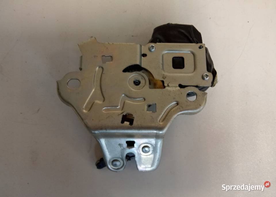 ZAMEK KLAPY BAGAŻNIKA INFINITI Q50 Nowy Tomyśl