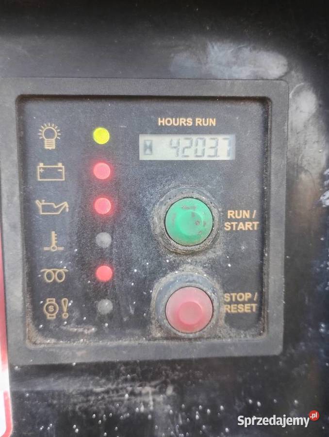 Maszt oświetleniowy z agregatem prądotwórczym