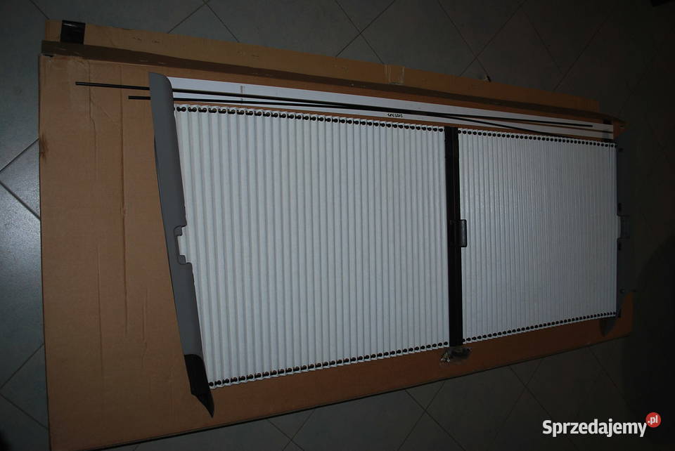 ROLETA ZACIEMNIAJĄCA PRZEDNIĄ SZYBĘ Grzebowilk sprzedam