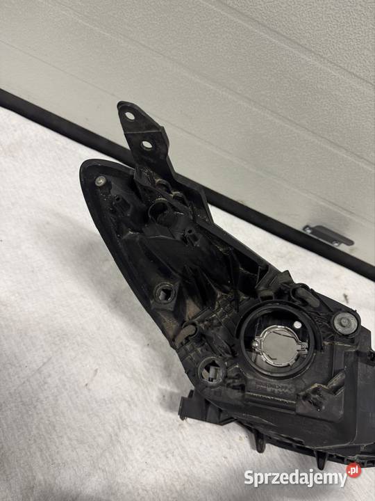 Lampa lewy przód Mazda II 0714 Jasienica