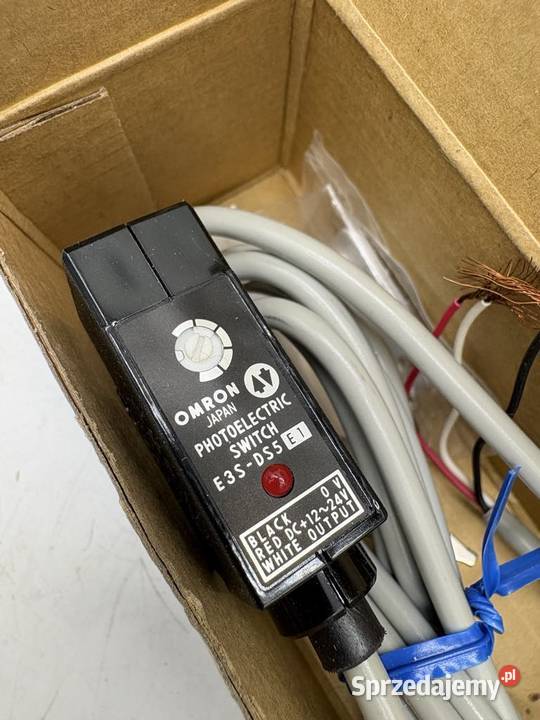 Omron E3SDS5E1 Czujnik fotoelektryczny