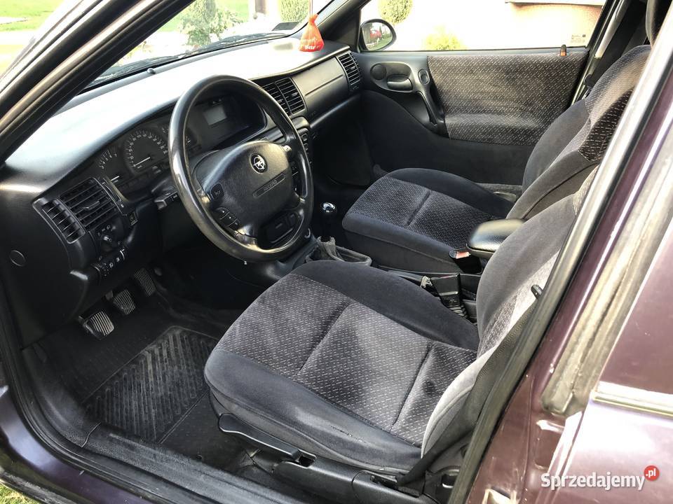 Opel Vectra B 16 16V LPG hak hak Michałów